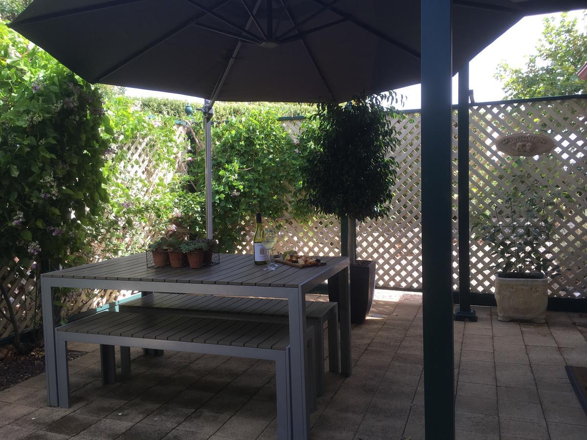 אדלייד Wine And Roses Bed And Breakfast מראה חיצוני תמונה